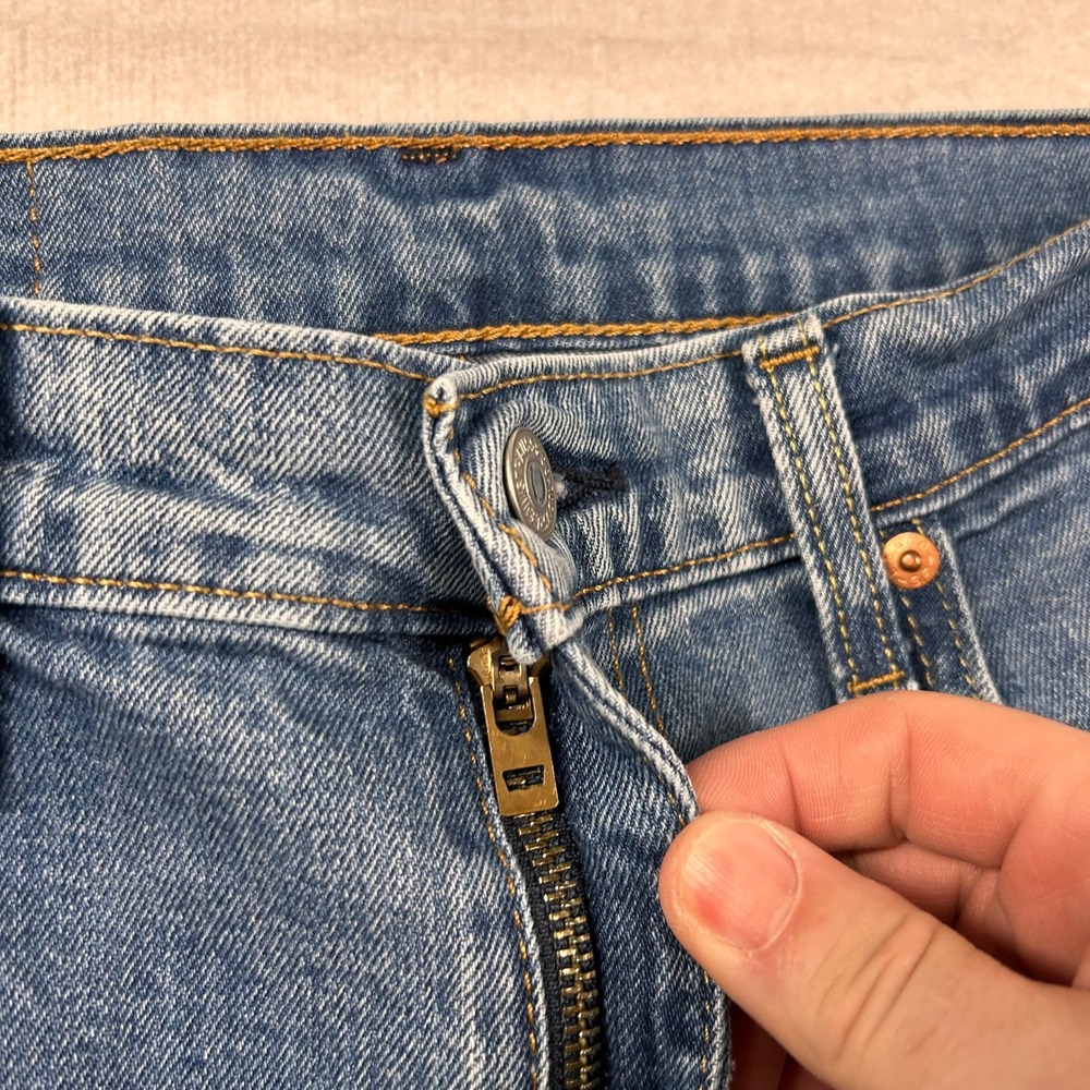 Levis 559 Relaxed Straight Jeans Mens 30x34 Blue Denim Classic 5-Pocket Tall - Picture 3 of 11